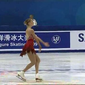 Carolina Kostner - Cup of China 2009 SP (Russian commentary)