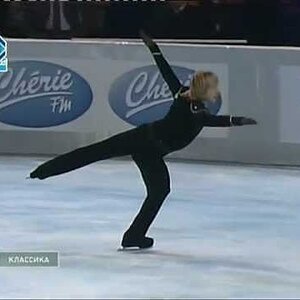 Evgeni Plushenko Trophy Lalique 2003 - SP (Russian Commentary)