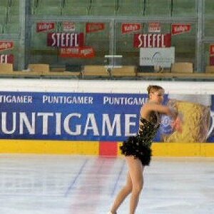 Carolina Kostner - Karl Schäfer Memorial 2008 FS (rinkside video, quite shaky)