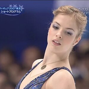 Carolina Kostner - World Figure Skating Championships 2007 SP (Japanese commentary)