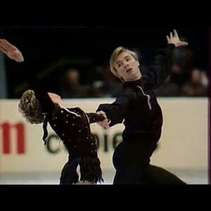 Torvill & Dean - 1983 World Figure Skating Championships - Exhibition 'Rhumba'