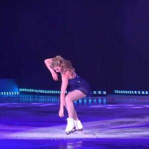 Ashley Wagner - All That Skate 2013 - Young and Beautiful (rinkside video)