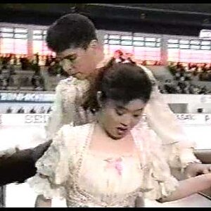 Profile on Kristi Yamaguchi (USA) - 1990 World Figure Skating Championships, Pairs' Free Skate