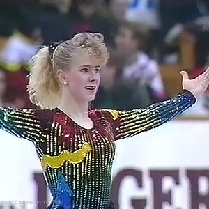 Tonya Harding 1990 NHK Trophy (Asahikawa) SP "Two Tribes" by Frankie Goes to Hollywood