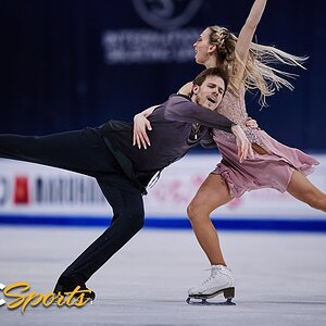Sinitsina & Katsalapov score first world ice dance title, first for Russia in 12 years | NBC Sports