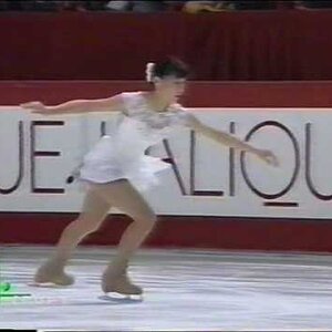 Yukari Nakano JPN - 2002 Lalique Trophy SP (Russian commentary)
