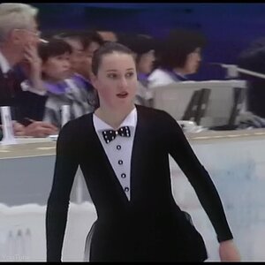 [HD] Ladies SP - Group 5 Warming Up - 1998 Nagano Olympics - Irina Slutskaya, Bobek, Sokolova...