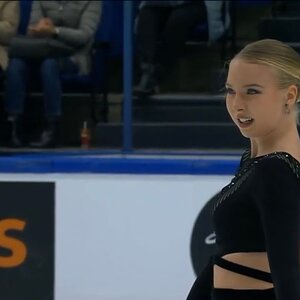 Lindsay Van Zundert Season 2021-2021 SP CS Finlandia Trophy 2021