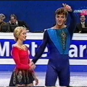 Elena Berezhnaya & Anton Sikharulidze RUS - 1999 World Championships SP
