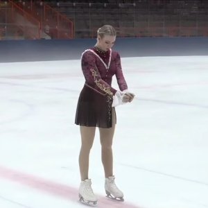 Lindsay van Zundert, season 2023-2024 FS Tirnavia Ice Cup
