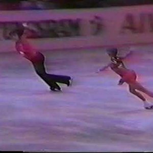 Veronika Pershina & Marat Akbarov USR - 1981 World Figure Skating Championships Short Program