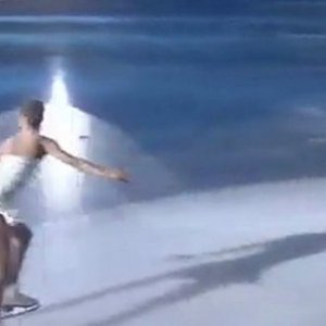 Alissa Czisny - The Ice 2011 Moon River (no commentary)