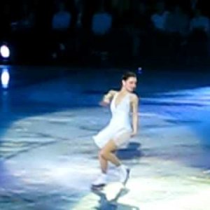 Alissa Czisny - Stars on Ice 2010 - Flower Duet (Lakme) with Sasha Cohen (rinkside video)