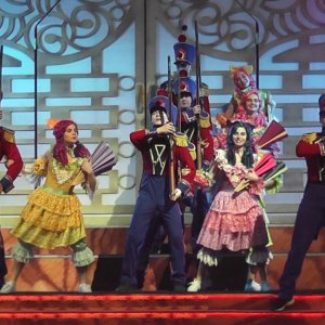 Totmianina and Marinin in Ilya Averbukh's Show "The Nutcracker and the Mouse King", 31.12.2016, Part 1