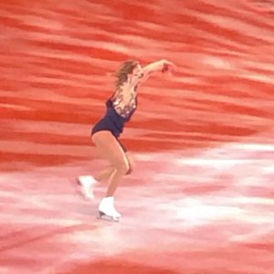 Carolina Kostner - Bol on Ice 2019 - Meditation in Thais (rinkside video)