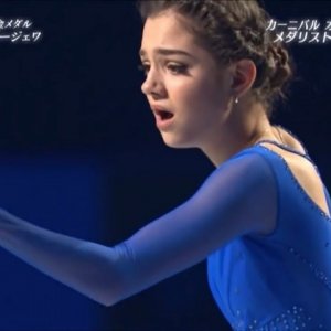 Evgenia Medvedeva - 2016 Carnival on Ice SP + Sailor Moon