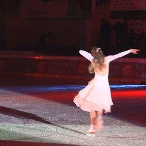 Carolina Kostner - Christmas on Ice 2014 - Ave Maria (Eis Club Gardena, no commentary)