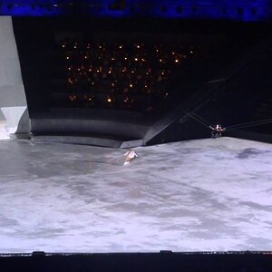 Carolina Kostner  - Operapop on ice Verona 2014 - Ave Maria (rinkside video)