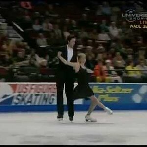 Kaitlyn Weaver & Andrew Poje - 2010 Skate America Short Dance