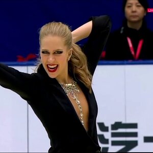 Kaitlyn Weaver & Andrew Poje - 2016 Cup of China Short Dance