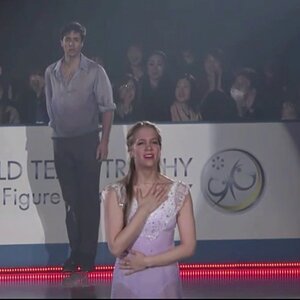 Kaitlyn Weaver & Andrew Poje - 2017 World Team Trophy Exhibition