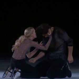 Kaitlyn Weaver & Andrew Poje - 2019 Stars on Ice Exhibition 1