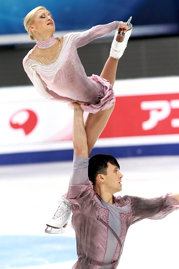 Tatiana Volosozhar and Maxim Trankov at 2012 Cup of Russia