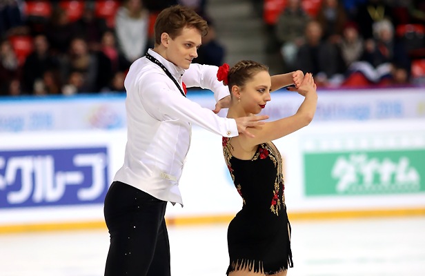 Aleksandra Boikova and Dmitrii Kozlovskii