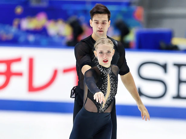 Minerva Fabienne Hase and Nikita Volodin of Germany