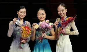 Mao Shimada defends Junior World title