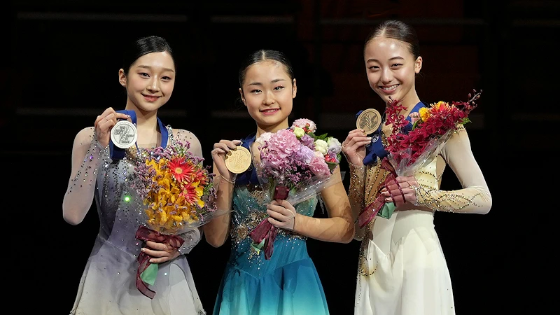 Mao Shimada defends Junior World title