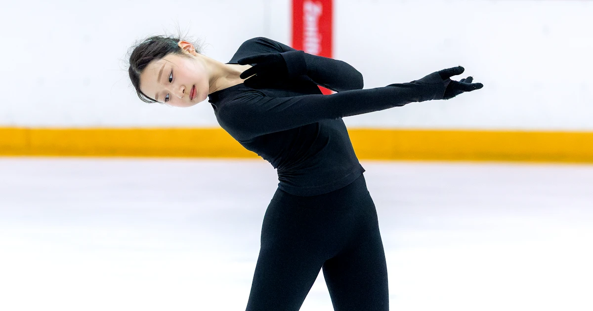 Jia Shin performs the opening pose of her new free skate during training at Zenith Ice Rink in Seoul.