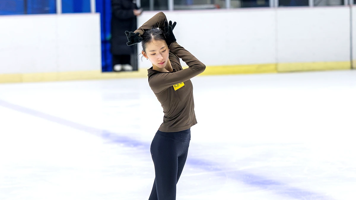 Yujae Kim in her Short Program opening pose during training.